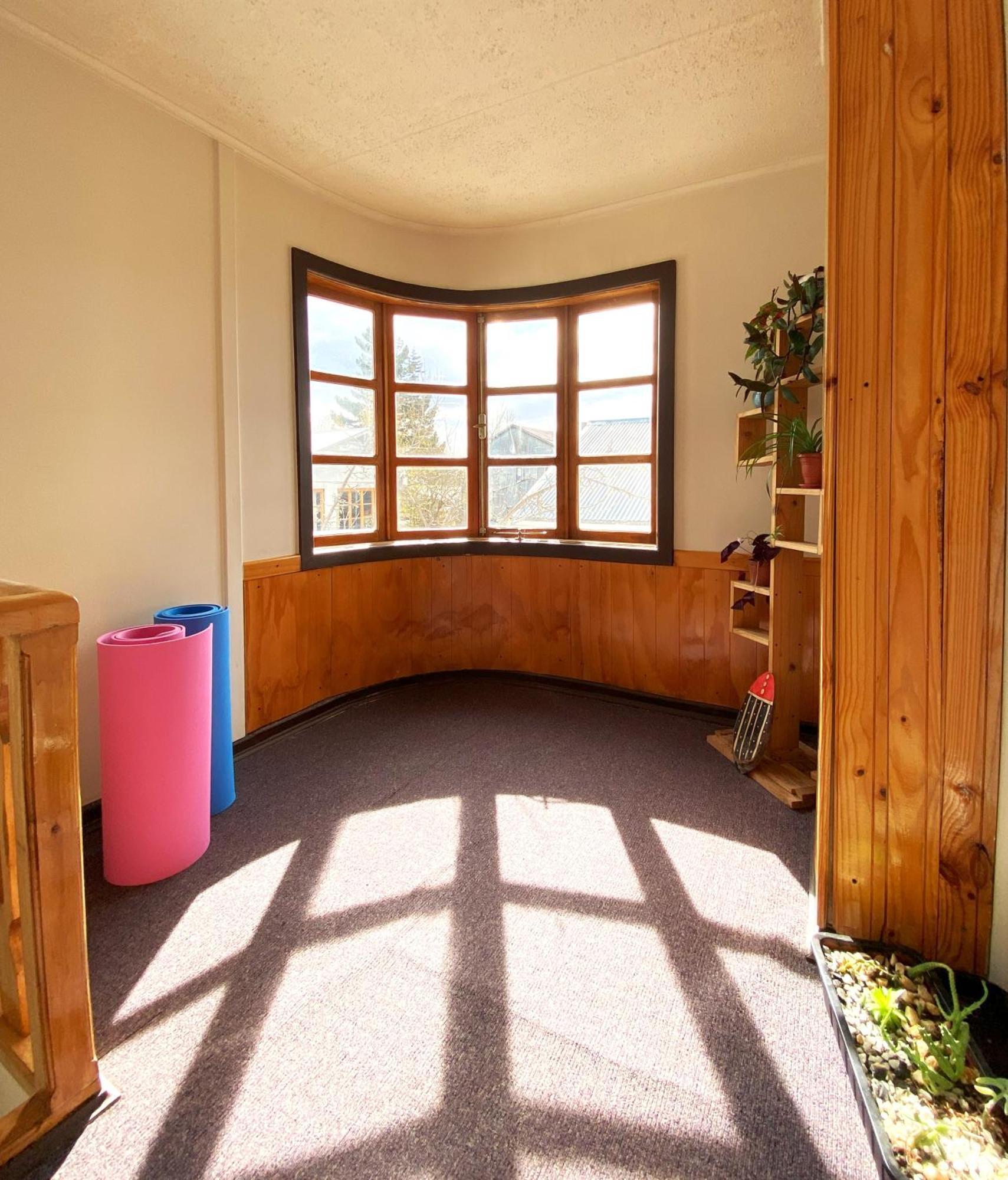 Kawi Hostel Пуерто Наталес Екстериор снимка
